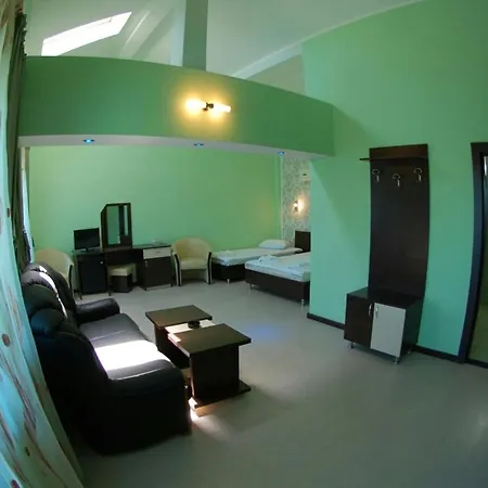 Πανσιόν Alessia 4*