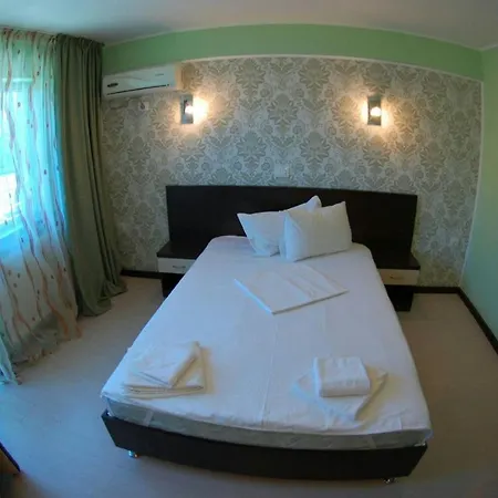 Pensjonat Alessia 4*