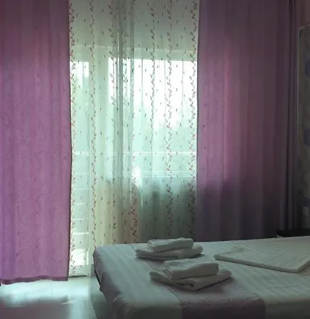 Alessia Πανσιόν